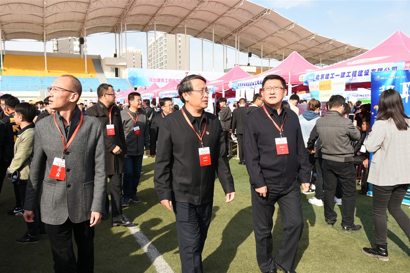 2019年双选会2.JPG